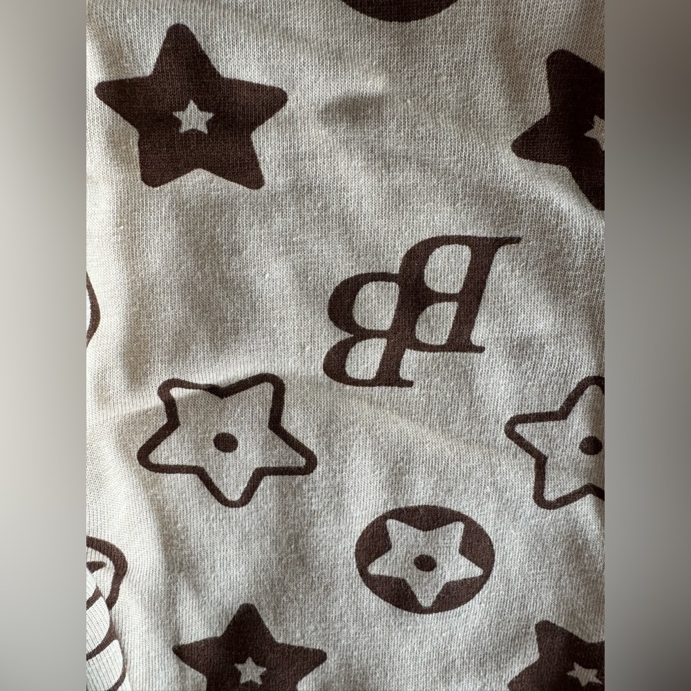 NWOT LOL Queen Bee Sweatsuit And Party Supplies - Picture 4 of 5
